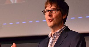 Mark Cerny en su presentación de Gamelab 2013