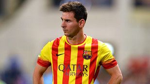 Leo Messi se entrena con el grupo y Adriano es duda Leo Messi se entrena con el grupo y Adriano es duda