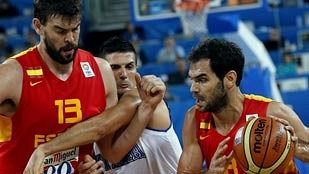 España elige el camino difícil y en cuartos toca Serbia