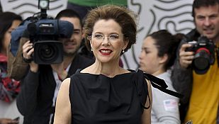 Annette Bening: "Tienes que ser tonta para no darte cuenta de lo expuesta que estás actuando" Annette Bening: "Tienes que ser tonta para no darte cuenta de lo expuesta que estás actuando"