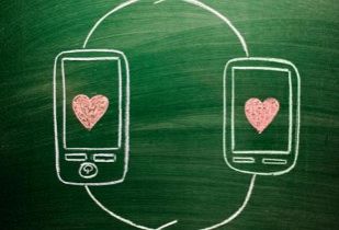 El internet que separa y une parejas El internet que separa y une parejas