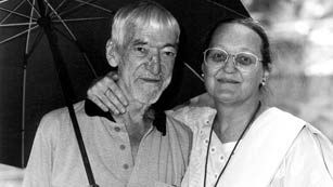 falsa no logo falsa no logo