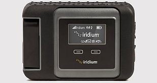 El accesorio Iridium Go para convertir un móvil convencional en un teléfono por satélite. El accesorio Iridium Go para convertir un móvil convencional en un teléfono por satélite.