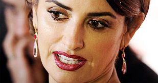 CAMPARI PONE A PRUEBA LAS SUPERSTICIONES DE PENÉLOPE CRUZ CAMPARI PONE A PRUEBA LAS SUPERSTICIONES DE PENÉLOPE CRUZ