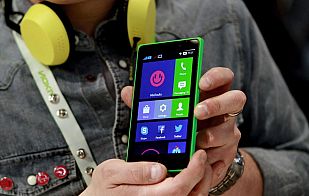 Nokia lanza sus primeros móviles basados en Android Nokia lanza sus primeros móviles basados en Android