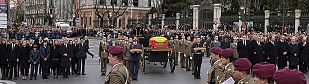 El último adiós a Adolfo Suárez: "Gracias, presidente" El último adiós a Adolfo Suárez: "Gracias, presidente"