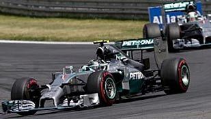 Rosberg y Hamilton le 'roban la cartera' a Williams