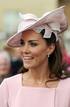 Kate Middleton con tocado