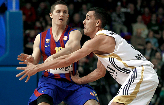 El Real Madrid de Messina empata a uno la eliminatoria