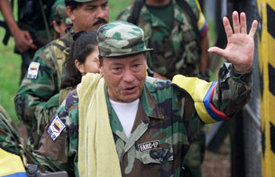 Ver v&iacute;deo  '2008 - Las FARC confirman la muerte de su l&iacute;der, 'Tirofijo''