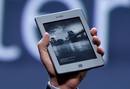 Kindle Touch, uno de los nuevos modelos del e-book de Amazon. Esta renovada versi&oacute;n de su lector de libros electr&oacute;nicos no lleva teclado.