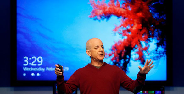 Steven Sinofsky durante la presentación del nuevo Windows 8 en el MWC Steven Sinofsky durante la presentación del nuevo Windows 8 en el MWC