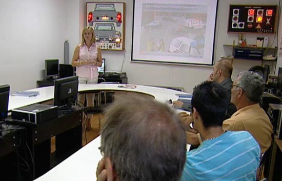 Ver v&iacute;deo  '21 millones de conductores, 8 de cada diez, van a tener dos puntos extra en su carn&eacute; de conducir'