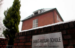 Ver v&iacute;deo  '25 casos de abusos sexuales en un colegio de Jesuitas en Berl&iacute;n'