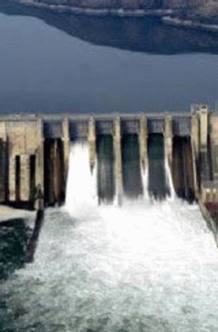En Campoo de Enmedio, a modo de mar, se encuentra el embalse del Ebro