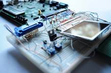 Montaje electrónico de un 'Tricorder'. Los modelos 3 y 4 tienen unos precios mucho más asequibles que los primeros modelos Montaje electrónico de un 'Tricorder'. Los modelos 3 y 4 tienen unos precios mucho más asequibles que los primeros modelos