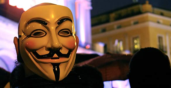 La venta de m&aacute;scaras de Guy Fawkes tambi&eacute;n contribuye con los ingresos de Time Warner
