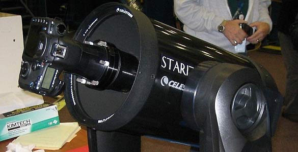 La iSERV cámara estará instalada en el interior de lSS en una de las ventanas de observación espacial La iSERV cámara estará instalada en el interior de lSS en una de las ventanas de observación espacial