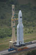 El Ariane 5 con el ATV camino de la plataforma de lanzamiento