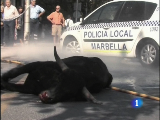 Abaten a un toro que se escap&oacute; por las calles de Marbella