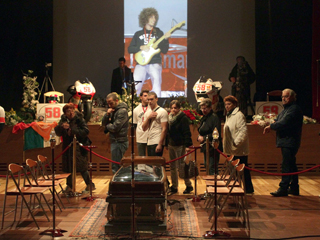 Ver v&iacute;deo  'Abre la capilla ardiente de Simoncelli'