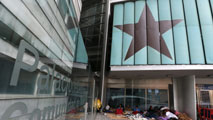 Ir al Video&nbsp;Acampada junto al Palacio de los Deportes madrile&ntilde;o para adquirir entradas para el concierto de Justin Bieber