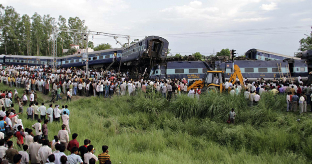 Al menos 35 personas han muerto y 100 han resultado heridas en un accidente de tren al norte de la India. Al menos 35 personas han muerto y 100 han resultado heridas en un accidente de tren al norte de la India.