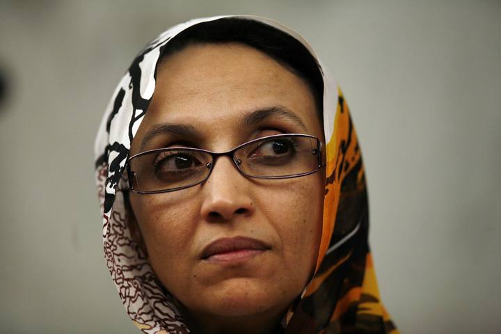 La activista saharaui Aminatu Haidar quiere estar al lado de su pueblo "que sufre la represi&oacute;n de Marruecos".