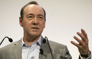 Ver v&iacute;deo  'El actor Kevin Spacey se mete a productor en su nuevo proyecto'