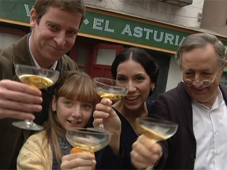 Ver v&iacute;deo  'Los actores felicitan a 'Amar' por sus 1.500 cap&iacute;tulos'