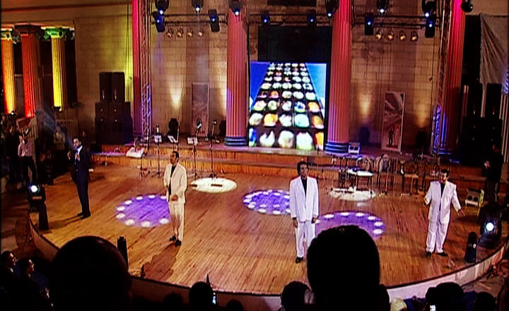 Actuaci&oacute;n musical en el plat&oacute; de 4Shbab