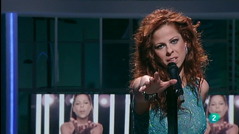 Para todos las 2 - Pastora Soler canta "Qu&eacute;date conmigo"