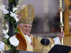 Ad&eacute;u al Papa que va consagrar la Sagrada Fam&iacute;lia