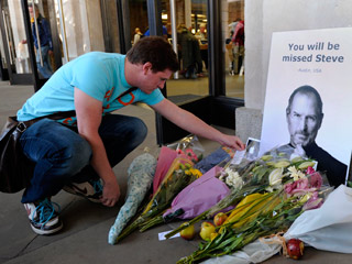 Ver v&iacute;deo  'Adi&oacute;s a Steve Jobs, el hombre que pensaba diferente'
