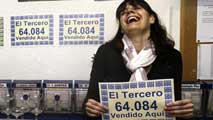 Ir al Video&nbsp;La administraci&oacute;n 45 de M&aacute;laga reparte 28 millones con su tercer premio
