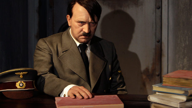 El FBI busc&oacute; a Adolf Hitler en Espa&ntilde;a, seg&uacute;n un documento encontrado por Abel Basti