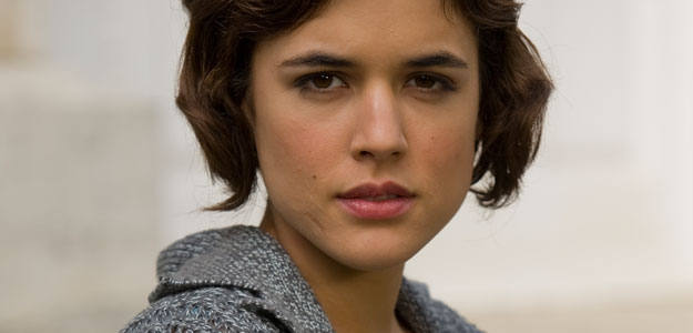Adriana Ugarte, como Victoria M&aacute;rquez