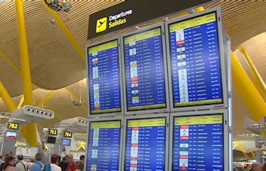 AENA sigue investigando por qu&eacute; la T4 de Barajas qued&oacute; a oscuras este s&aacute;bado