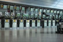El aeropuerto de Lisboa permanece vac&iacute;o, ya que la mayor&iacute;a de los vuelos est&aacute;n cancelados por la huelga general.