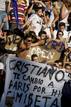Aficionados en las gradas del Bernab&eacute;u.