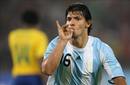 Ag&uuml;ero dedica su gol con la albiceleste a su hija reci&eacute;n nacida, la nieta de Maradona