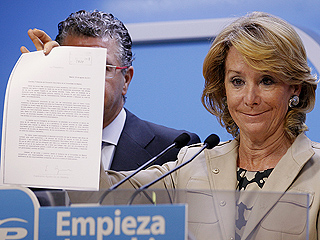 Ver v&iacute;deo  'Aguirre pide disculpas a los profesores por insinuar que trabajaban poco'
