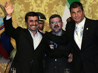 Ahmadineyad defiende el car�cter pac�fico de su programa nuclear en su visita a Ecuador