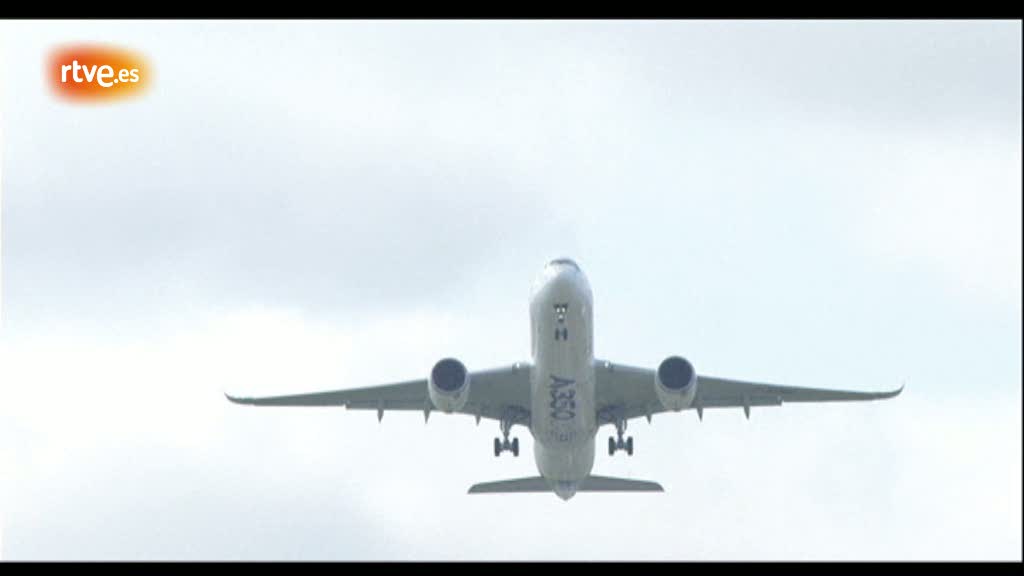 Ir al Video&nbsp;El Airbus A350 lleva a cabo su primer vuelo
