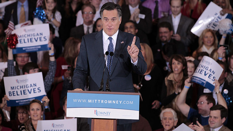Romney consigue una ajustada victoria en Michigan y arrasa en Arizona frente a Santorum
