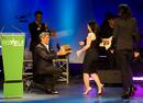Alaska y Mario Vaquerizo, otros de los premiados de la noche, subieron al escenario muy conjuntados: de negro y fieles a Louboutin.