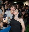 Alaska, muy cari&ntilde;osa con sus fans