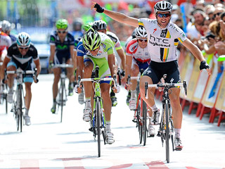 Ver v&iacute;deo  'Albasini gana el sprint de los escapados'