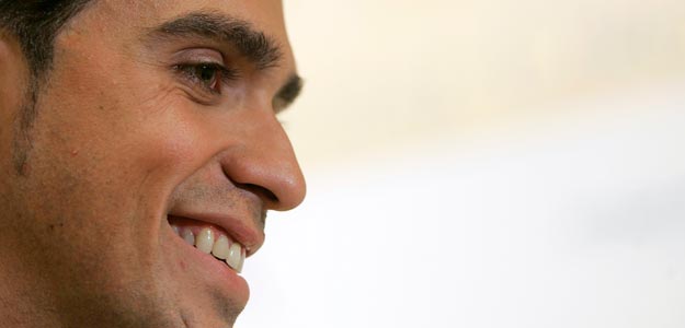 Alberto Contador est&aacute; cerca de renovar con Astana.