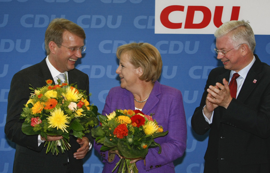 Alemania repite jefe de gobierno y gira a la derecha